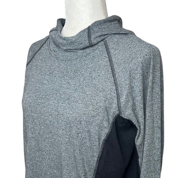 Under Armour Threadborne Featherweight Heat Gear Tie Hoodie Gray Black Medium M - Picture 4 of 15
